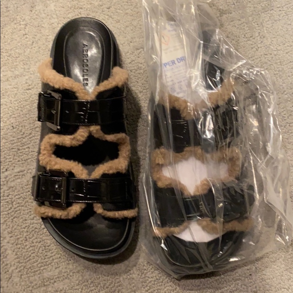 Aeresoles leather slides